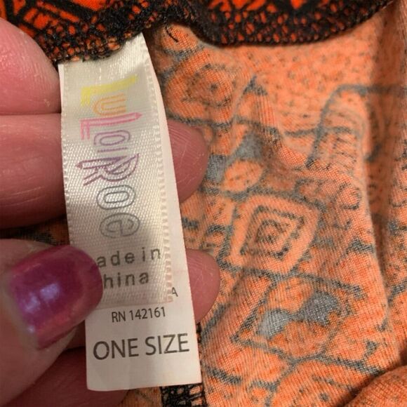 LuLaRoe One Size Buttery Soft Leggings Orange Geometric Pattern Casual NEW - Picture 9 of 12